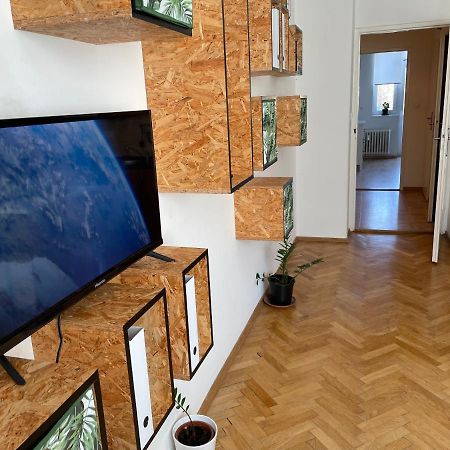 Cozy Apartment Near The City Center Hradec Králové Zewnętrze zdjęcie